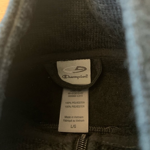 Champion zip up jacket - Picture 2 of 2